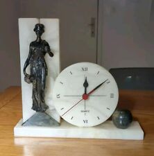 White marble clock d'occasion  Expédié en Belgium