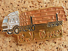 Pin pins badge d'occasion  Arnage