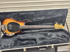 Usado, Baixo elétrico Ernie Ball Music Man Sting Ray 4 Sunburst feito nos EUA comprar usado  Enviando para Brazil