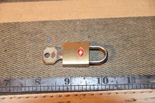 Bagagem em miniatura OSPREY TSA latão trava com chave comprar usado  Enviando para Brazil