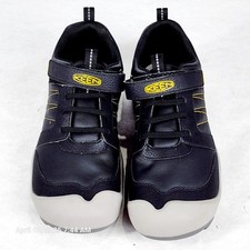Keen youth shoes for sale  Lowell