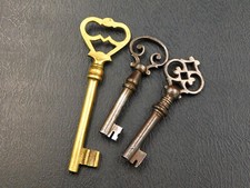 Lot old keys d'occasion  Expédié en Belgium