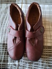 Ladies pavers shoes for sale  AYLESFORD