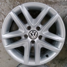 Set 4xpz cerchi usato Set 4xpz cerchi usato  Mineo