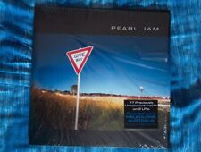 Pearl jam give usato  Rimini