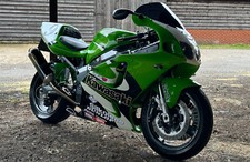 Kawasaki zx7r ninja for sale  READING