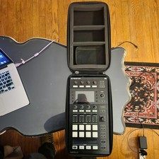 Controlador de DJ Native Instruments Kontrol D2 com estojo de transporte comprar usado  Enviando para Brazil