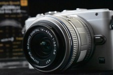 [Garantia de 1 ano] Olympus Pen Lite E-PL6 16.0MP corpo branco com lente 6505 comprar usado  Enviando para Brazil