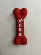 Brinquedo Supreme Dog Bone Red Squeak 100% autêntico marca de embalagem OG FW21 comprar usado  Enviando para Brazil