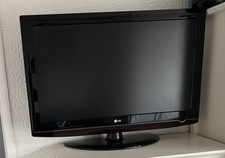 37 lcd lg hd tv 1080p for sale  HORNCHURCH