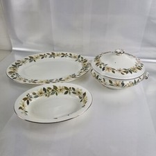 Wedgwood beaconsfield lidded for sale  LUTON