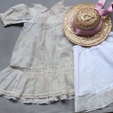 Robe poupée ancienne d'occasion  Expédié en France