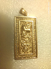 Pendentif calligraphie asiatiq d'occasion  Coulommiers
