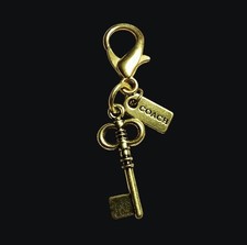 Novo mini berloque Coach comprar usado Novo mini berloque Coach comprar usado  Enviando para Brazil