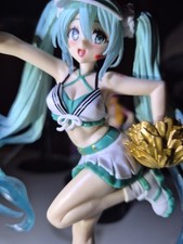 Action figure hatsune usato  Canicatti