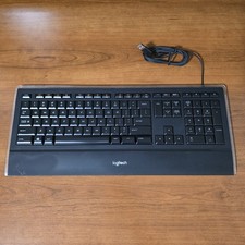 Teclado Logitech iluminado com fio USB K740 Y-UY95 testado e funcionando comprar usado Teclado Logitech iluminado com fio USB K740 Y-UY95 testado e funcionando comprar usado  Enviando para Brazil