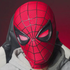 Maschera spiderman luminosa usato  Latina