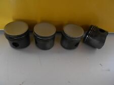 Set pistoni originali usato  Castellana Grotte