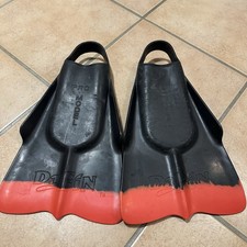 Dafin pro model for sale  Tustin