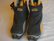 Salomon new active for sale  Hailey