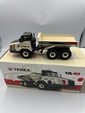 Tombereau articule terex d'occasion  Fontenay-le-Comte