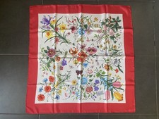 Foulard carré soie d'occasion  Perpignan-