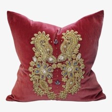 Travesseiro decorativo Regal Rose bordado luxo veludo - inserção incluída comprar usado  Enviando para Brazil