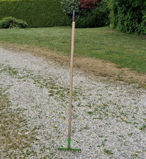 Gartenrechen grün 150cm gebraucht kaufen Gartenrechen grün 150cm gebraucht kaufen  Ilmmünster