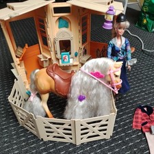 Barbie spielset pferdestall gebraucht kaufen  Oberhausen