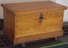 Biedermeier flachdeckel truhe gebraucht kaufen  Herzogenrath