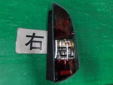 Lanterna traseira direita TOYOTA Passo 2005 DBA-QNC10 81550B1040 [usada] [PA109211126] comprar usado  Enviando para Brazil