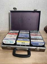Country / Stand Up groups Lot of 29 Cassettes With carrying case. comprar usado  Enviando para Brazil