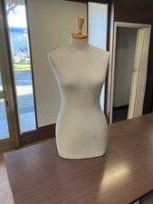 Busto donna sartoriale usato  Barzano