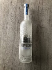 Bouteille vodka belvedere d'occasion  Maisons-Alfort