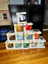 Usado, CONJUNTO COMPLETO DE CANECAS LIMITADAS EMPILHÁVEIS MEMÓRIAS MICKEY MOUSE DA DISNEY STORE 1-12 RARAS comprar usado  Enviando para Brazil
