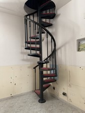 Scala chiocciola ferro usato  Montoro