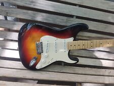 Squier fender stratocaster usato  Spedire a Italy