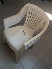 Set sedie plastica usato  Cava de Tirreni