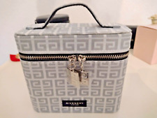 Givenchy beauty bag gebraucht kaufen  Krefeld