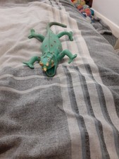 Childrens lizard toy for sale  BURTON-ON-TRENT