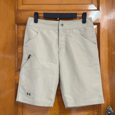 Bermuda feminina Under Armour Performance bronzeada EUA 2, usado comprar usado  Enviando para Brazil