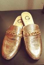 G para GUESS Gold Feminino TAM 7.5 Mules Slip-On com Corrente Brilhante! NOVO! comprar usado  Enviando para Brazil