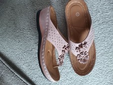 Smart comfortable toe for sale  ASHFORD