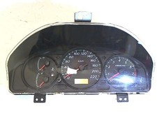 Compteur mazda premacy d'occasion  Parthenay
