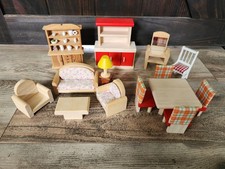Móveis de madeira para casa de bonecas Plan Toys | Lote de 16 | Sala de estar e cozinha comprar usado Móveis de madeira para casa de bonecas Plan Toys | Lote de 16 | Sala de estar e cozinha comprar usado  Enviando para Brazil