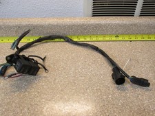 Relés e chicotes elétricos Johnson Evinrude motor de popa 40 HP 334191 585015 comprar usado Relés e chicotes elétricos Johnson Evinrude motor de popa 40 HP 334191 585015 comprar usado  Enviando para Brazil