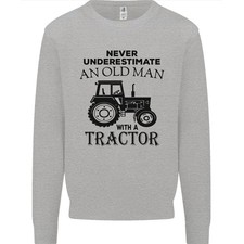 Homme âgé tracteur d'occasion  Expédié en France