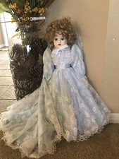 Victoria collectibles founded for sale  Hardy