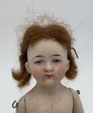 Boneca All Bisque miniatura 6 1/2” antiga peruca de olhos pintados quadril e orelha lascada comprar usado Boneca All Bisque miniatura 6 1/2” antiga peruca de olhos pintados quadril e orelha lascada comprar usado  Enviando para Brazil
