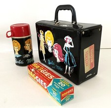 1964 Vintage Barbie Midge Lancheira de Vinil Garrafa Térmica Nr Estado Perfeito com Inserção Rara de Baggies comprar usado  Enviando para Brazil